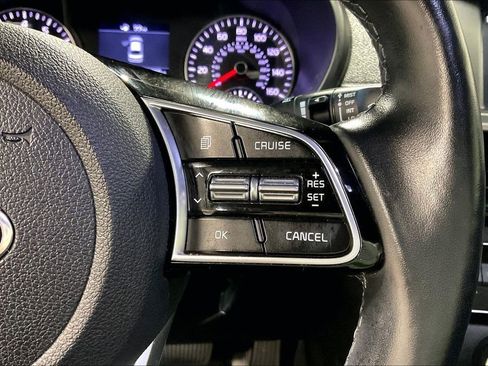 Used 2020 Kia Optima SE image 25