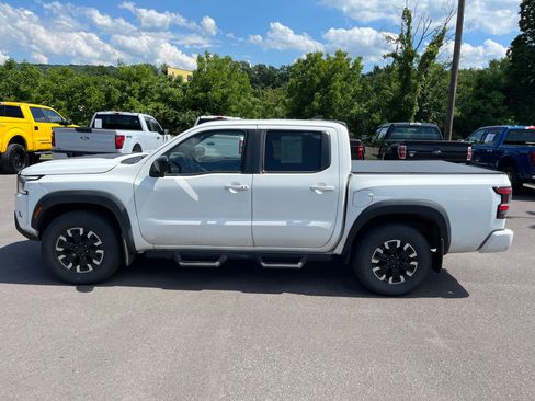 Used 2023 Nissan Frontier PRO-4X w/ Pro Convenience Package AWD/4WD image 5