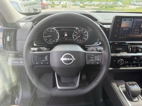 New 2026 Nissan Pathfinder SV AWD/4WD image 17