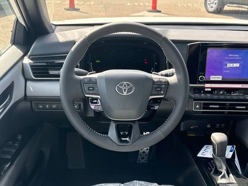 New 2026 Toyota Camry SE AWD/4WD image 12