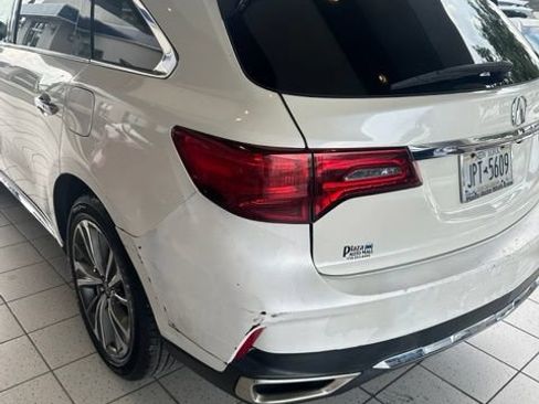 Used 2017 Acura MDX SH-AWD w/ Technology Package image 2