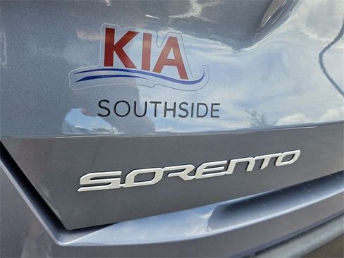 New 2025 Kia Sorento S w/ Panoramic Sunroof Package image 9