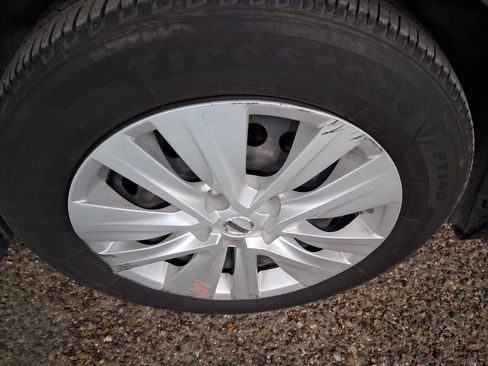 Used 2023 Nissan Sentra S image 10