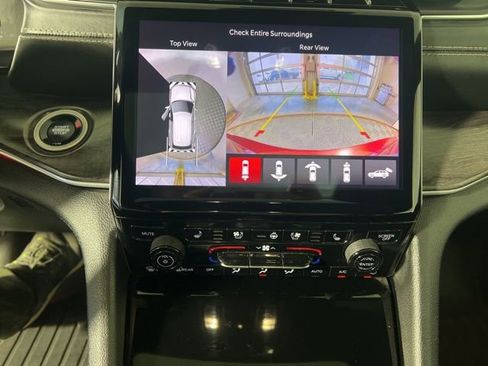 Certified 2023 Jeep Grand Cherokee L Overland w/ Advanced Protech Group III AWD/4WD image 24