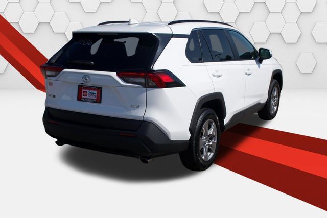 Used 2025 Toyota RAV4 XLE FWD image 6