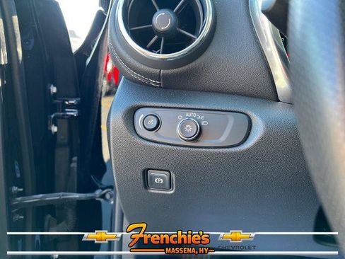 Used 2023 Chevrolet Blazer LT w/ Driver Confidence Package AWD/4WD image 11