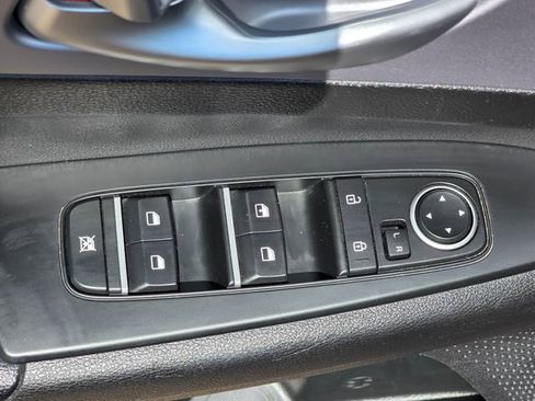 Used 2024 Kia Forte LXS image 6