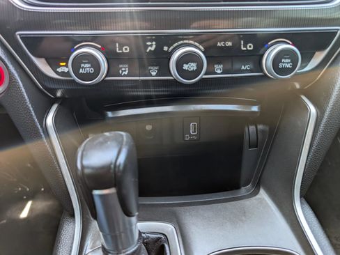 Used 2018 Honda Accord Sport image 26