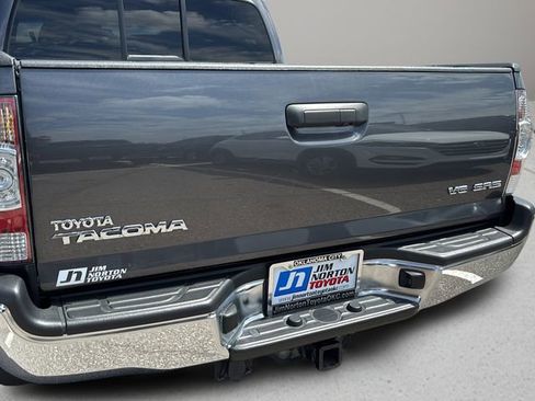 Used 2015 Toyota Tacoma 4x4 Double Cab w/ SR5 Package image 29