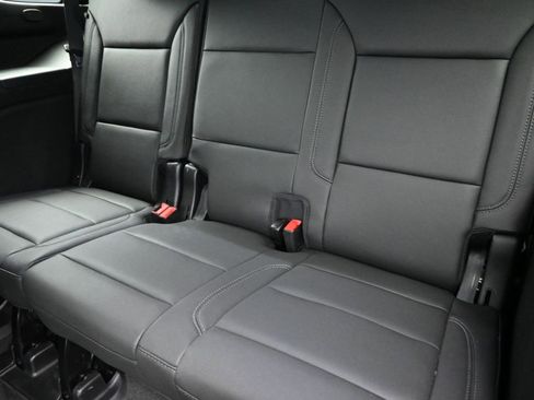 Used 2024 Chevrolet Tahoe LT image 17