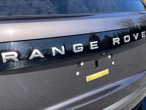 Used 2024 Land Rover Range Rover Long Wheelbase SE image 27