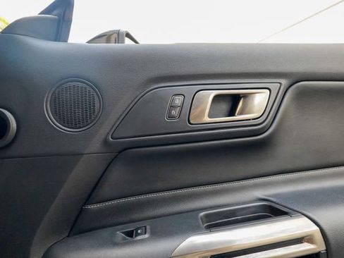 Used 2020 Ford Mustang Shelby GT500 w/ Technology Package image 76