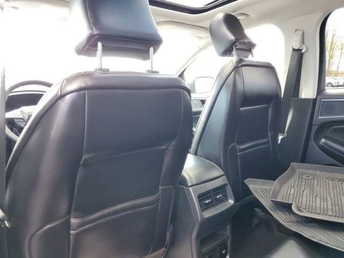 Certified 2024 Ford Edge SEL w/ Convenience Package AWD/4WD image 36
