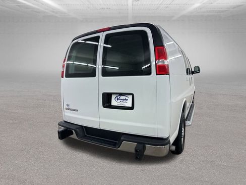 Used 2024 Chevrolet Express 2500 Work Van w/ Driver Convenience Package image 12