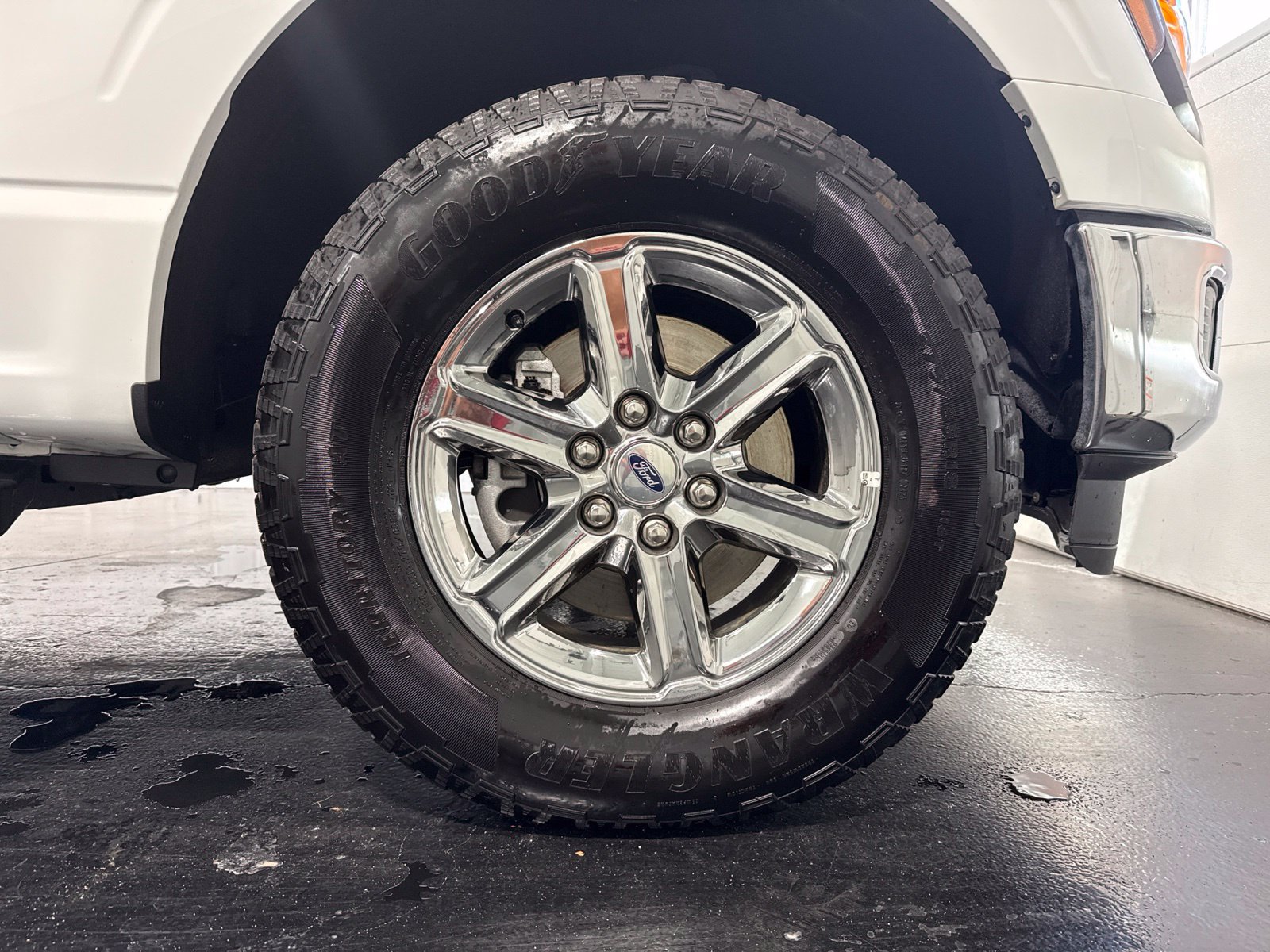 Used 2025 Ford F150 XLT w/ Equipment Group 301A Standard AWD/4WD image 11
