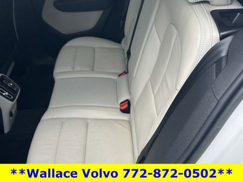 Used 2023 Volvo XC40 B5 Plus w/ Protection Package Premier AWD/4WD image 13