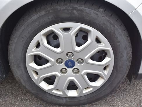 Used 2012 Ford Focus SE FWD image 35
