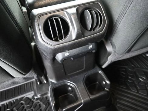 Used 2021 Jeep Wrangler Unlimited Sport image 28