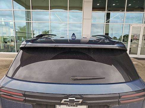 Used 2025 Chevrolet Traverse Z71 w/ Driver Confidence Package image 18