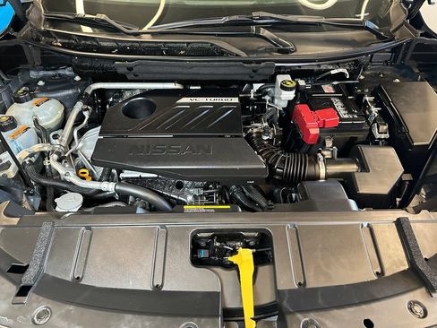 Used 2024 Nissan Rogue SL AWD/4WD image 22