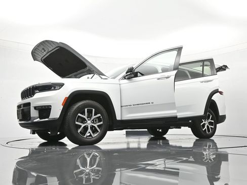 Used 2024 Jeep Grand Cherokee L Limited w/ Luxury Tech Group II AWD/4WD image 50