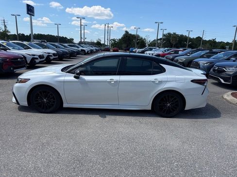 Used 2024 Toyota Camry XSE FWD image 10
