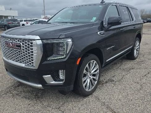 Certified 2023 GMC Yukon Denali w/ Advanced Technology Package AWD/4WD image 3