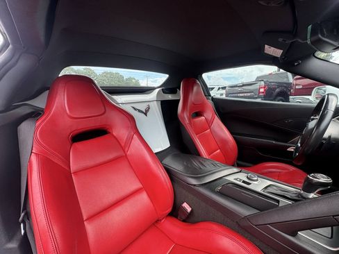 Used 2016 Chevrolet Corvette Stingray Convertible RWD image 15