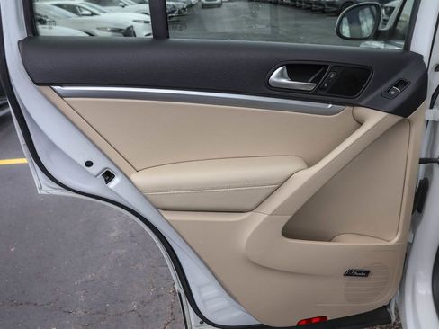 Used 2014 Volkswagen Tiguan R-Line image 24