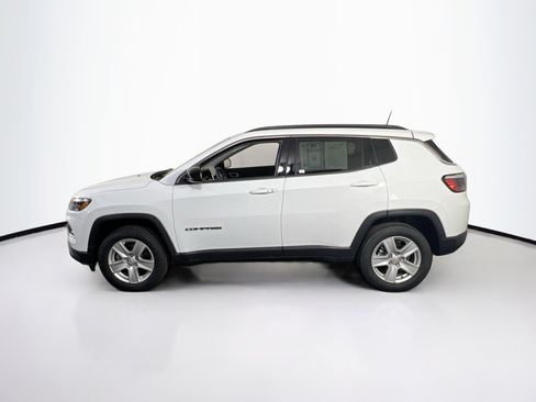 Used 2022 Jeep Compass Latitude w/ Convenience Group AWD/4WD image 8