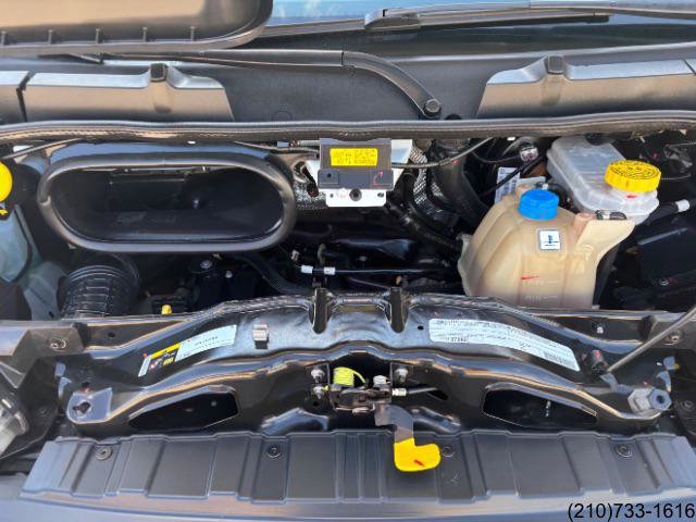 Used 2024 RAM ProMaster 2500 w/ Convenience Group FWD image 11