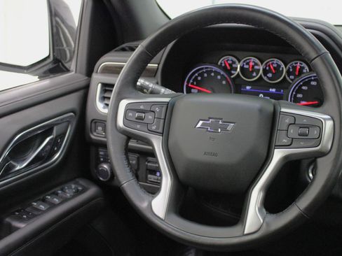 Used 2021 Chevrolet Suburban Z71 w/ Z71 Signature Package image 54