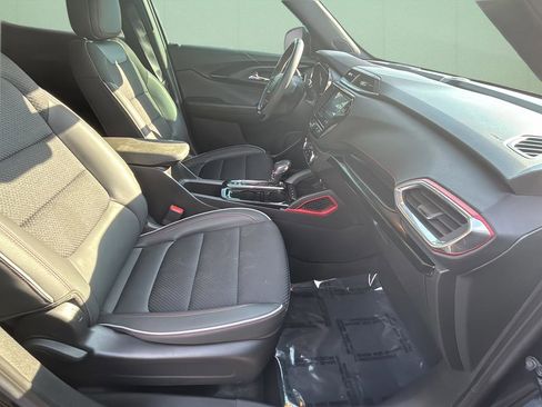 Used 2023 Chevrolet TrailBlazer RS w/ Convenience Package image 38