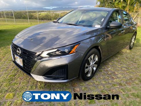 Used 2024 Nissan Altima 2.5 S FWD image 4
