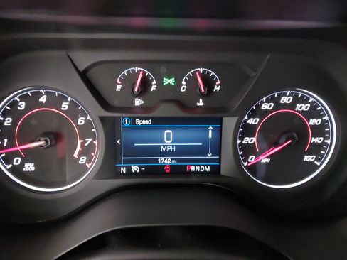 Used 2024 Chevrolet Camaro LT w/ Technology Package image 19