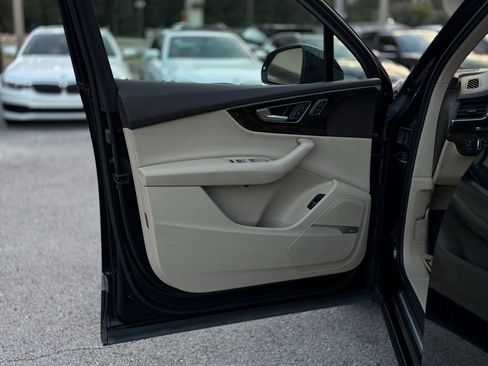 Used 2019 Audi Q7 3.0T Premium Plus image 9