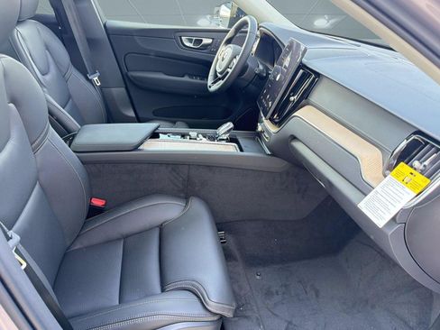 Used 2026 Volvo XC60 B5 Ultra w/ Climate Package AWD/4WD image 29