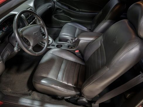 Used 2004 Ford Mustang GT Premium RWD image 9
