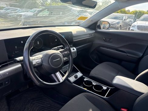 Used 2024 Hyundai Kona SEL w/ Convenience Package AWD/4WD image 17