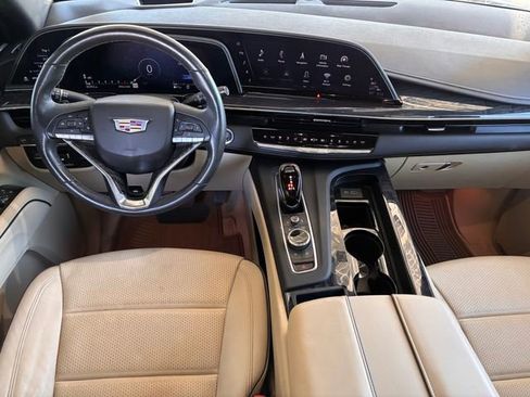 Certified 2021 Cadillac Escalade Premium Luxury w/ Driver Assist Tech Package image 25