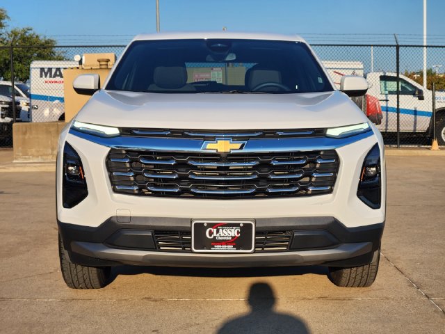 Used 2026 Chevrolet Equinox LT FWD image 9