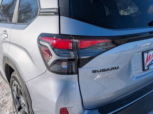 Certified 2025 Subaru Forester Limited image 17