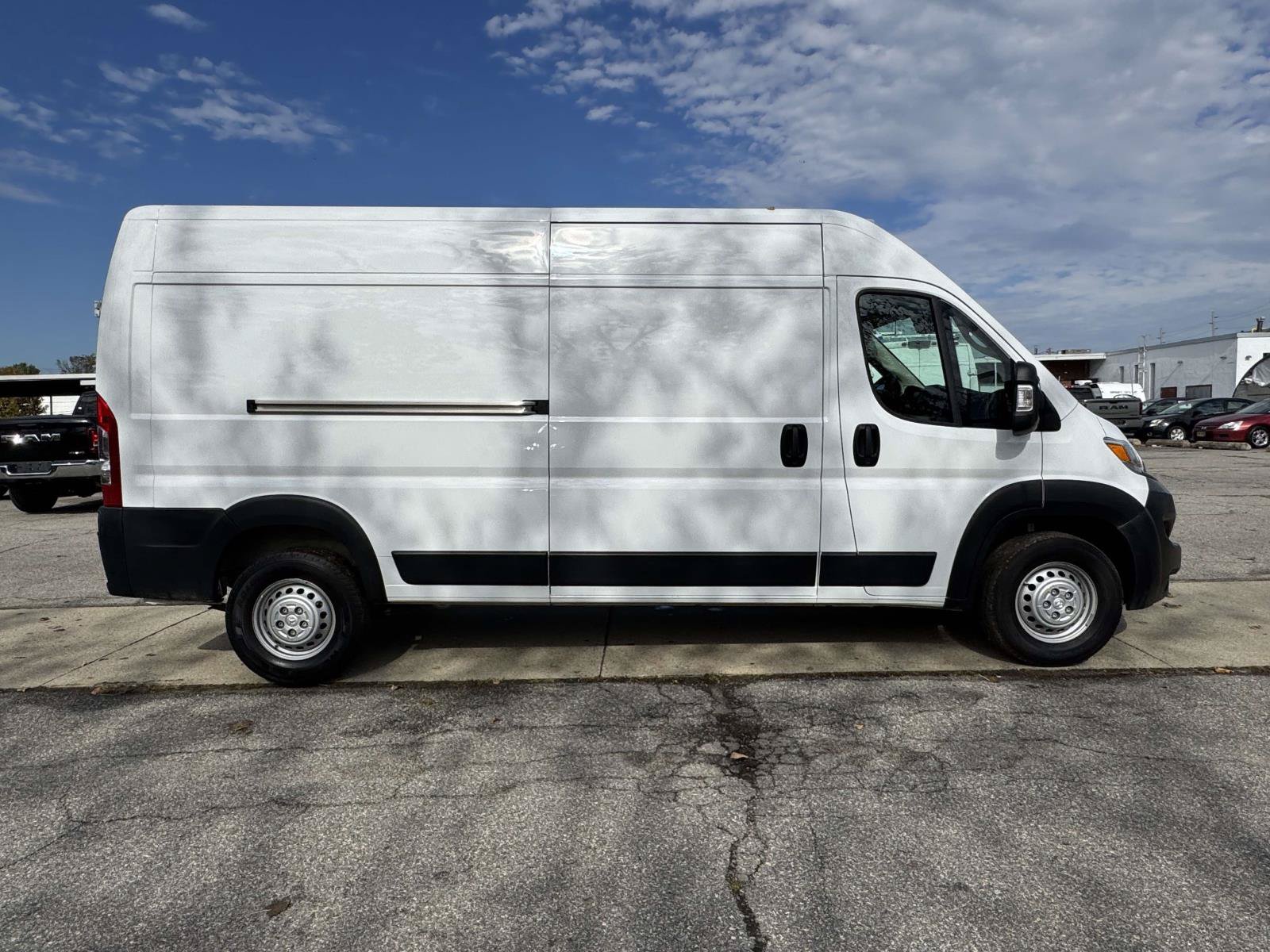 Used 2026 RAM ProMaster 2500 w/ Convenience Group FWD image 6