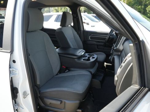 Used 2024 RAM 2500 Big Horn AWD/4WD image 24