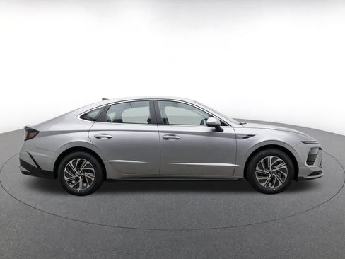 Used 2026 Hyundai Sonata Blue FWD image 10