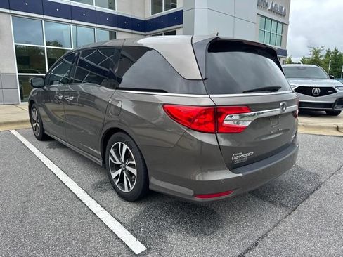 Used 2018 Honda Odyssey Elite image 3