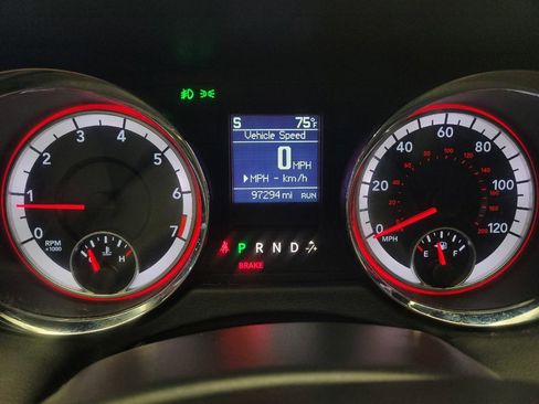 Used 2018 Dodge Grand Caravan GT image 23