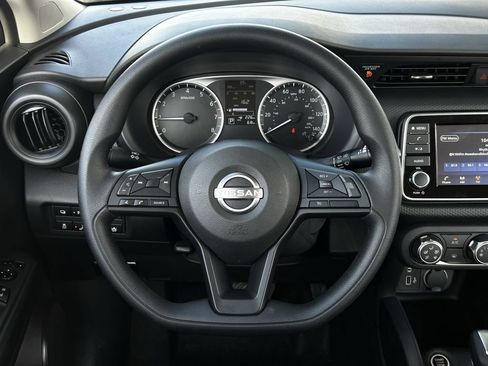 Used 2025 Nissan Kicks Play S FWD image 13