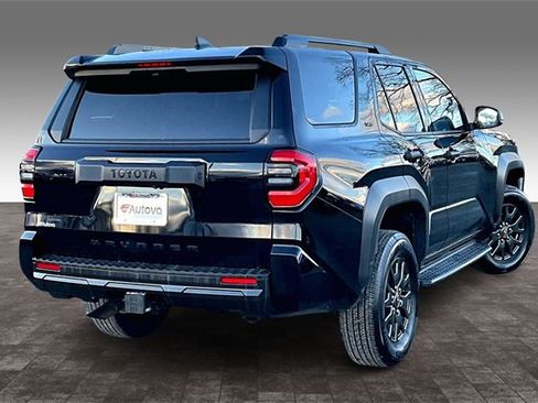 Used 2025 Toyota 4Runner SR5 image 6
