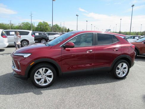 Used 2024 Buick Encore GX Preferred w/ Advanced Technology Package image 4